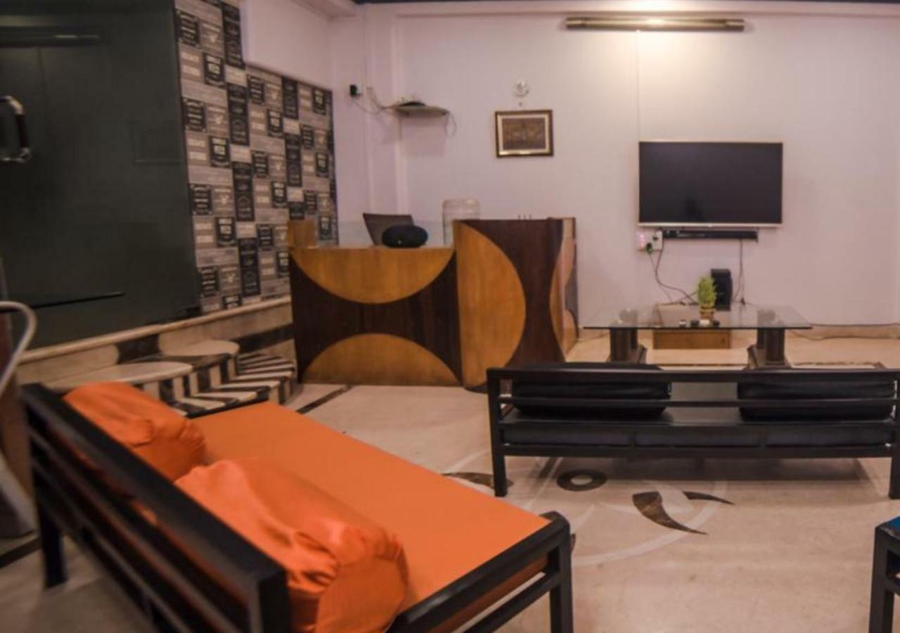 Happinest - The Backpacker'S Hostel Мумбаї Екстер'єр фото